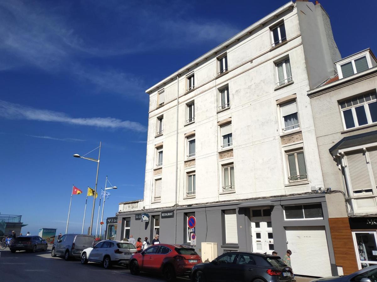 Sea View & Beach Studio Apartment - Blue Horizon Duinkerke Buitenkant foto